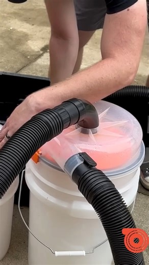 2.2M views · 17K reactions | 5 Gal Bucket Dust Collection! #cooltools #dustcollector #construction #toolsofthetrade #tradeshow | BYOT | Facebook