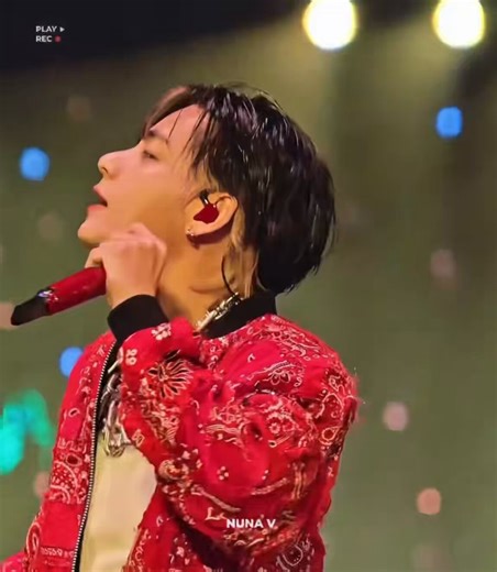 No plastics surgery No lip filler No V line surgery No veneer No botox No nose jobNo face-lift No double eye lid surgery No chin implant No cheek implant No facial implant No rhinoplasty No brow liftIt's ONLY THE POWER OF MRS N MR KIM GENES