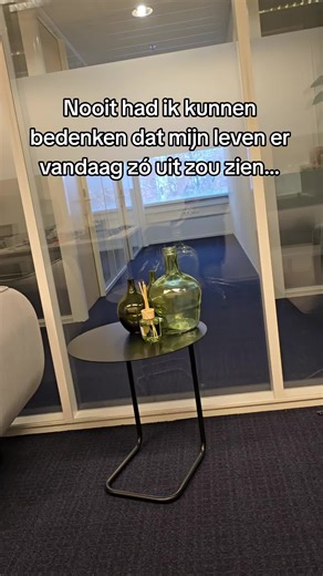 Ik had een liefdevolle familie en een heel netwerk van mensen om me heen, maar toch voelde het eenzaam. Dat kwam doordat ik een gelijkgestemde partner miste met wie ik de rest van mijn leven wilde delen. Dit verlangen was er al, maar ik voelde het met de jaren steeds verder groeien.. Benieuwd naar hoe het verder ging? Like dit bericht en volg mij via @NikaahFiedDien. ❤️ #halallove #trouwen #nikaah #halaldating #MuslimSinglesBenelux