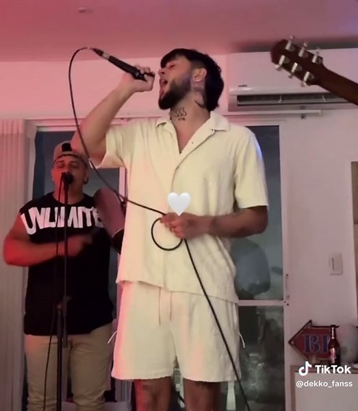 Dekkito Cantando Vallenato en Barranquilla