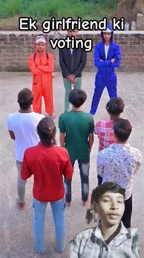 free fire me voting. ek girlfriend 😂#freefiremaxlonewolf#freefirecomedy#freefiremaxnewfact #viral#ff