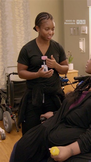 Jaz's therapist gets serious...make progress or things will change! A new #1000lbRoomies starts at 10P.