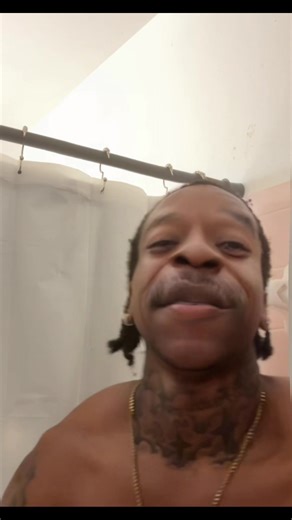 I’m ready for hire if any modeling companies need a real 🥷🏿 scraight up 💯👨🏾 #fyp #viral