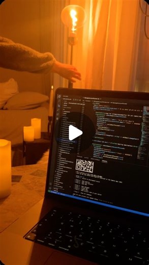 Nicole 🌻 on Instagram: "Typescript do’s and dont’s ✨ Your beginner TypeScript coding guide 🚀 these are things your future senior colleagues will comment on you pull requests 🥺 they might seem very straight forward but most people tend to forget the basics 🙏🏻 1. Use type annotations ✨ Do: let username: string = “JohnDoe”; let age: number = 30; let isDeveloper: boolean = true; Dont: let username = “JohnDoe”; let age = 30; let isDeveloper = true; 2. Prefer const and let over var 🌻 Do: const p