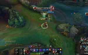 史诗级别闪躲精彩集锦 脚本级别操作 额，国外的视频集锦现在起名都这么浮夸么，是否真的有吹的那么牛？ --- 英雄联盟