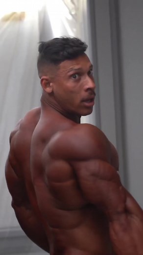 Ramond Dino Olympia 2021 Backstage Tanning and Posing Credit: Ramon Dino Pro