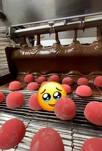 3M views · 10K reactions | These Creams Are Made So Well 襤 #satisfying | Hercules Candy Co | Facebook