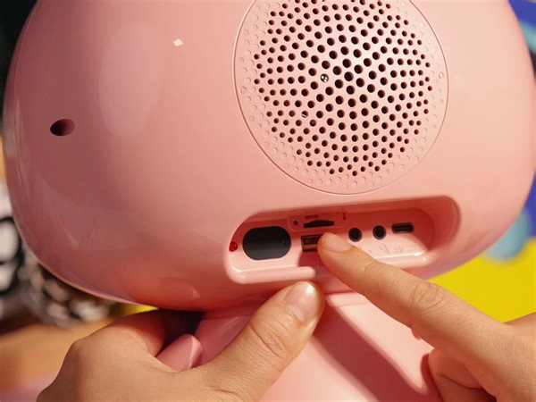 内存卡如何取出和嵌入？