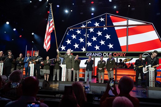 WATCH: Craig Morgan Enlists in the U.S. Army Reserve Onstage at the Grand Ole Opry