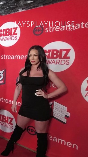 Jennifer White Interview at Jay's Playhouse | Behind the Scenes