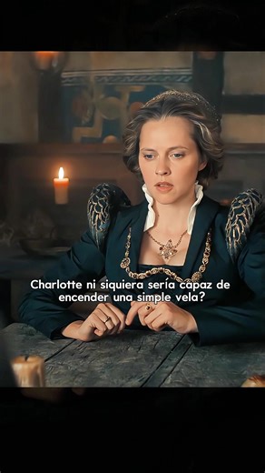 The girl just glanced at the snake-shaped embroidery on the shoes, and it turned into real in an instant!#fyp #movie #foryou #films