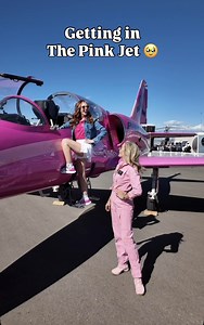 Stephanie helping me into The Pink Jet was one of the absolute coolest moments of my trip out to Las Vegas for NBAA-BACE 🥹🥹🥹 Really grateful for such an awesome time (thanks to Signature Aviation for bringing me out!) ✈️ | Sarah Daniels