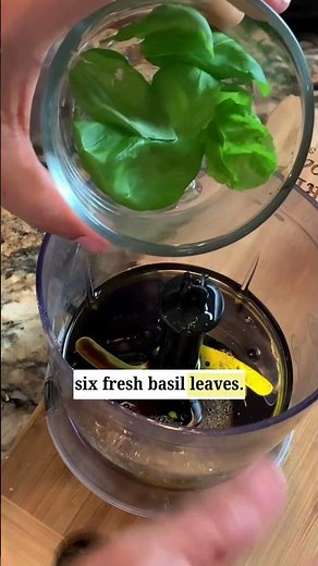 Make EASY Salad Dressing Like A Pro!