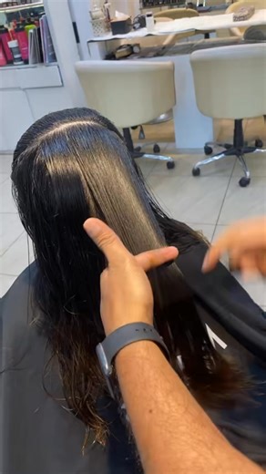 237K views · 2.5K reactions | Most easy Layered Haircut / Layers all 90 Degree #tutorial #layerhair #layering #fblifestyle #haircut #shorthaircutsforwomen #tutorialvideo #HaircutTransformations | alis midaas 8 | Facebook