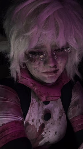 Fake Blood and SFX: A Unique Cosplay Experience