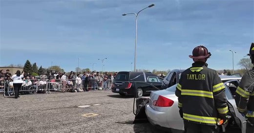 Taylor High School seniors watch realistic distracted driving demonstration ahead of their upcoming prom