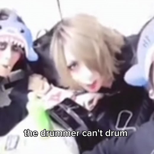 Dadaroma: Exploring Visual Kei Band Dynamics