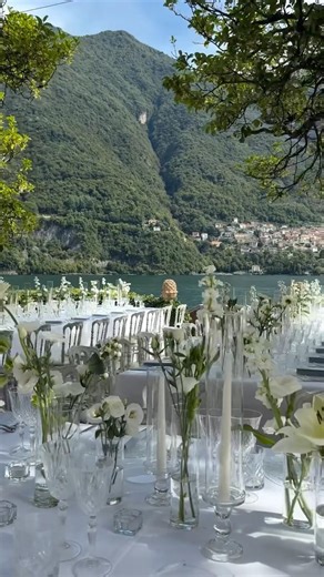 Floral Wedding Table Decor #floristry #lakecomowedding #weddingdecor #weddingflowers #tutorial