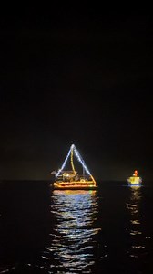 Christmas boat parades, holiday boat parades, parade of lights - whatever you call them, these festive events turn the ordinary into magic. ✨ 🎇 Check out our 2025 Holiday Boat Parade calendar to get in in the fun 👉 https://www.discoverboating.com/resources/holiday-boat-parades/calendar | Discover Boating