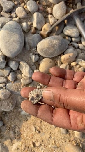 Metal Detector Finds Old Silver Metal #MetalDetecting #SilverFind #OldSilver #shorts #subscribe