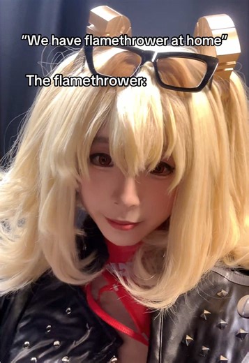 Burn Ice Cosplay from Zenless Zone Zero