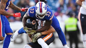 Kyle Fuller jumps in front of Chris Ivory for INT