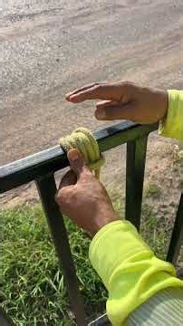 How to do a GrapeVine or Monkeys fist