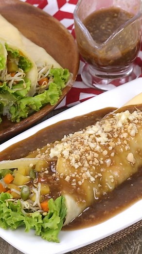 Make your lumpia extra special with homemade fresh wrappers and a garlicky peanut sauce. So yummy! | Kawaling Pinoy Recipe Blog