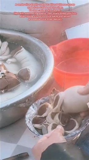You Won’t Believe What’s Inside This Chinese Sausage #streetfood #foodie