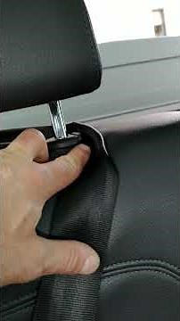 Audi Q5 2017 rear headrest removal