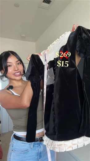Need to get rid of some clothes to make room for more 🤭💗💫 Follow me on @Vinted @ elsyootd - my listings are live! FREE shipping for S/M/L packages, all carriers. U.S. domestic route only. While offer lasts. #elsyguevara #AD #vinted