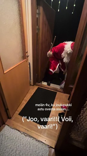 Joulupukin Käynti: 4-vuotiaan Reaktiot