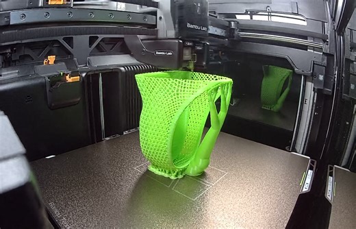 1.3K views |  Sabo 3D Mesh – Édition TPU Vert Néon Design futuriste, structure aérée et confort total grâce au maillage flexible TPU ! Un modèle taille 37, imprimé en TPU 落 #bambulab #mt3d #sabo #camping | MT3D | Facebook