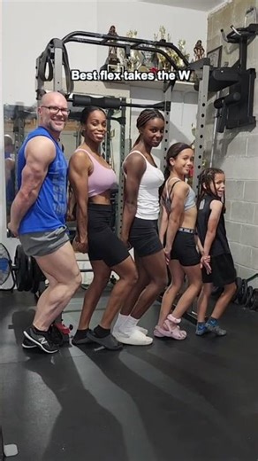 Who has the best Flex?🔥💪