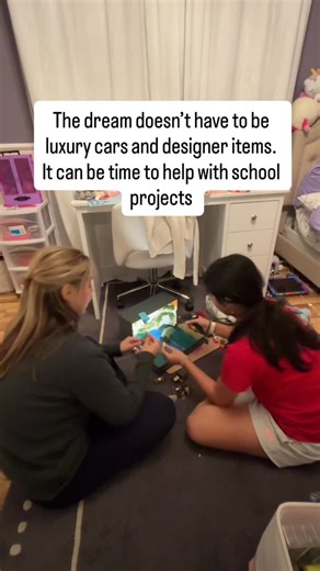 Veronica on Instagram: "👇🏻Comment FREEDOM below and I’ll send you the training video that walks you through how to get started — even if you’re brand new 🦋 That flexibility? It could look like: 🔹 Quiet mornings after school drop-off instead of rushing to a demanding 9-5. 🔹 Picking up your kids at 3 PM without asking for permission 🔹 Working a few hours a day from your phone and knowing your business still runs quietly in the background while you live your life. This digital business isn’t