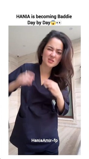 Cute Baddiee😚❤#haniaamirfanpage #haniaamirfp #hania #haniaamir #ytshorts #trending #tevar#fyp#shorts