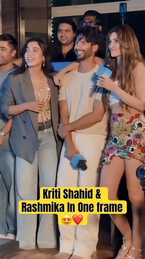 Kriti, Shahid & Rashmika in One Frame ✨#shorts #kritisanon #shahidkapoor #rashmikamandanna