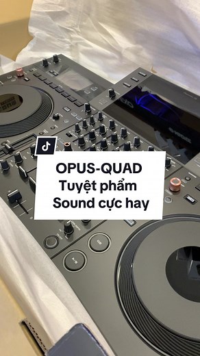 Opus Quad: Thiết Bị Chơi 4 Deck Âm Thanh Cực Hay