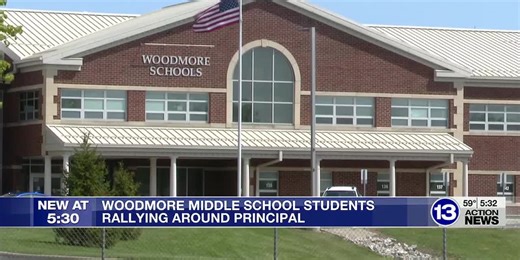 Woodmore middle schoolers rally around their principal after learning contract may not be renewed
