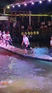78K views · 1.1K reactions | Balance challenge! Would you dare to play like this on a bridge? 露‍♂️ #BalanceChallenge #DareDevil #BridgeFun #AdventureTime #Chongqing #Hilarious | iChongqing | Facebook