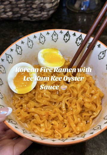 the best way to elevate your ramen using Lee Kum Kee’s Oyster Sauce!! 🍜 @leekumkee.usa #leekumkee #ramen #oystersauce #noodles #easyrecipe