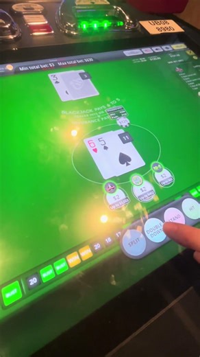 Huuuge double down! #blackjack #casino #gambling #fun #vegas #slots