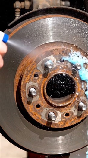 Rusted Brake Disc Cleaning Like Magic 😳