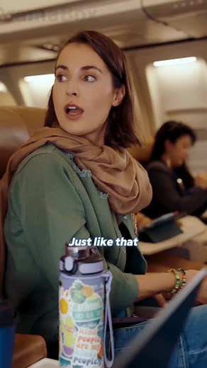 After being cast aside by the man she helped rise to power, Eleanor—secret CEO of the powerful Thunder Circle—is thrust back into the spotlight when a mysterious billionaire proposes marriage, shaking high society to its core. | DramaBox-movies and drama 8