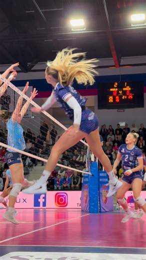 Beziers Angels Officiel 🏐 on Instagram: "💥 EN LIVE 💥"