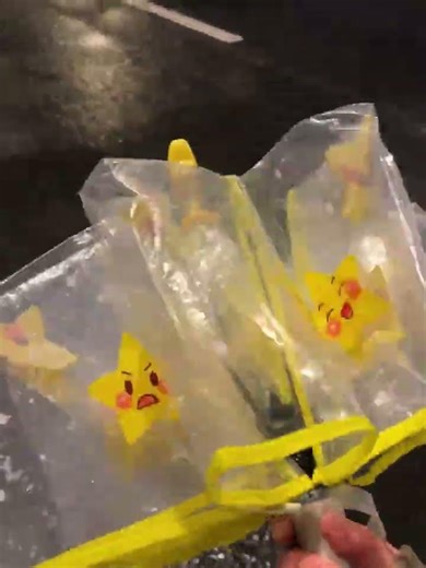 My good friend send me umbrella with stars and raindrops thanks