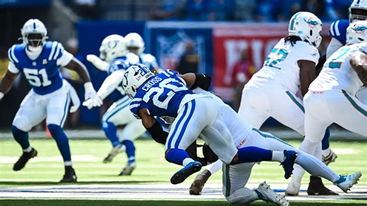 HIGHLIGHT | Nick Cross runs with purpose on blind-side sack