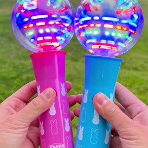 Light-Up Jumbo Spinner Toy – LED Spinning Wand with Flashing Lights, Spring Party Favor Gift for Kids, Peeps Easter Pink Bunny