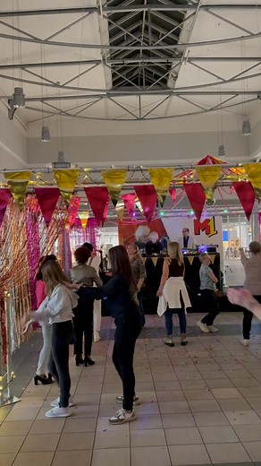 DJ Wika wymiata w M1 🙂 | Bytomski Portal Informacyjny