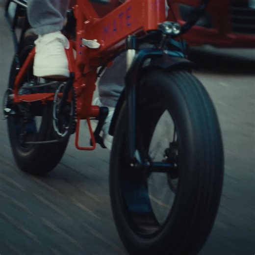 Style, that's true to you. Crafted for subtlety, comfort and confidence. Explore ARKS | ARKS